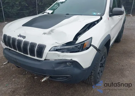 2019 Jeep Cherokee Trailhawk Elite 4X4 из США, поврежденный, VIN 1C4PJMBN3KD192215